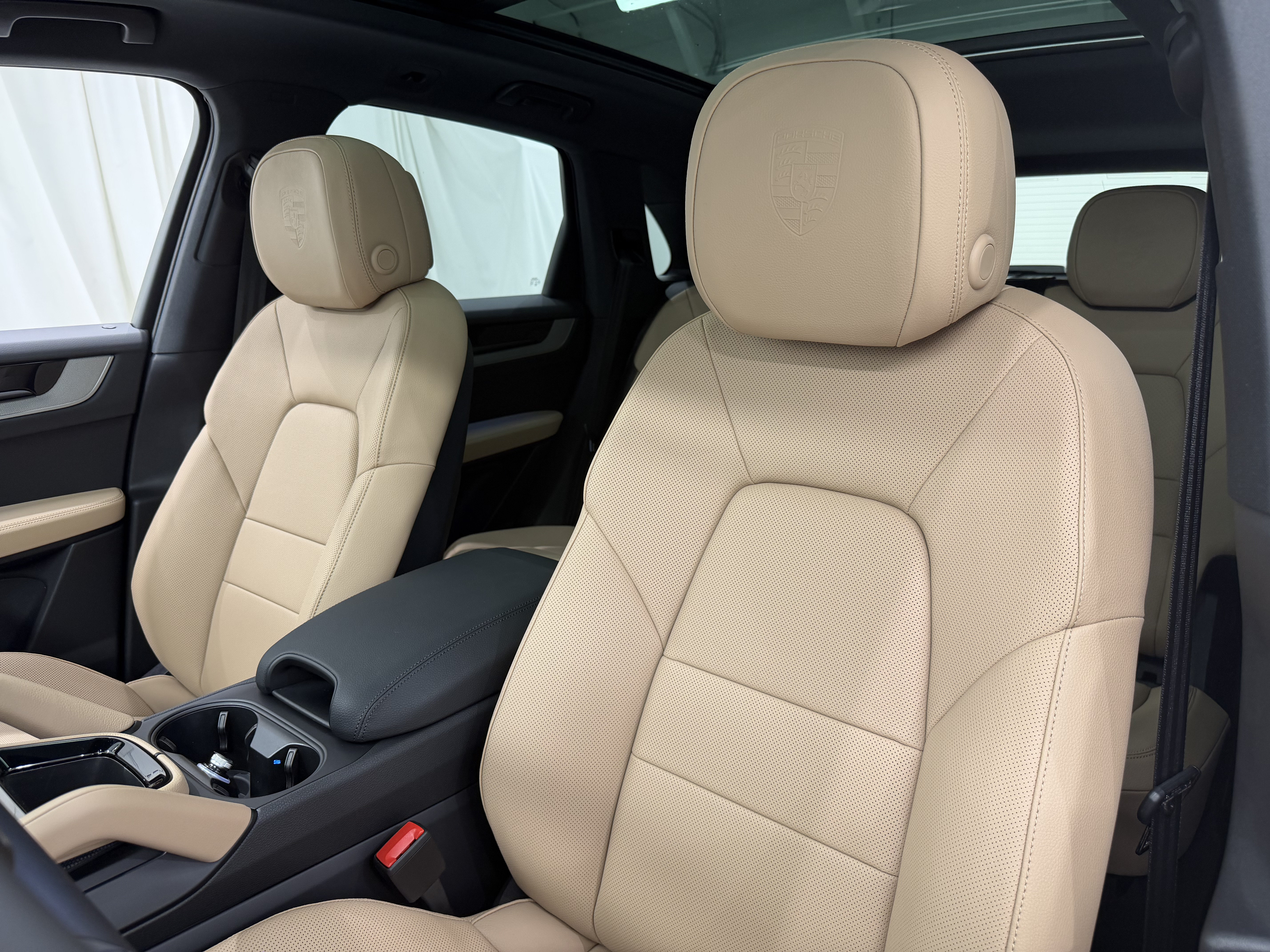 New 2026 Porsche Cayenne AWD/4WD image 33