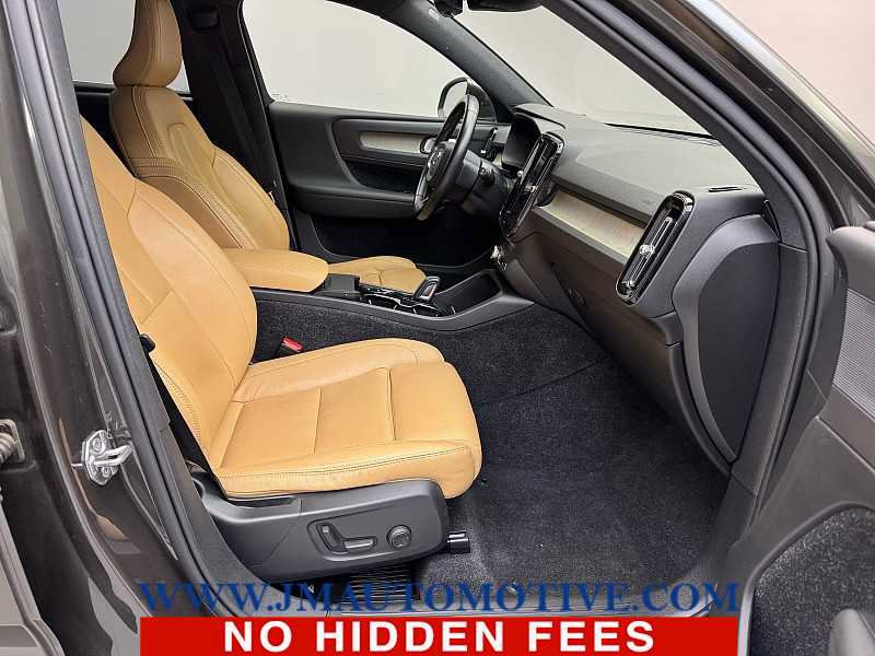 Used 2019 Volvo XC40 T5 Inscription AWD/4WD image 20