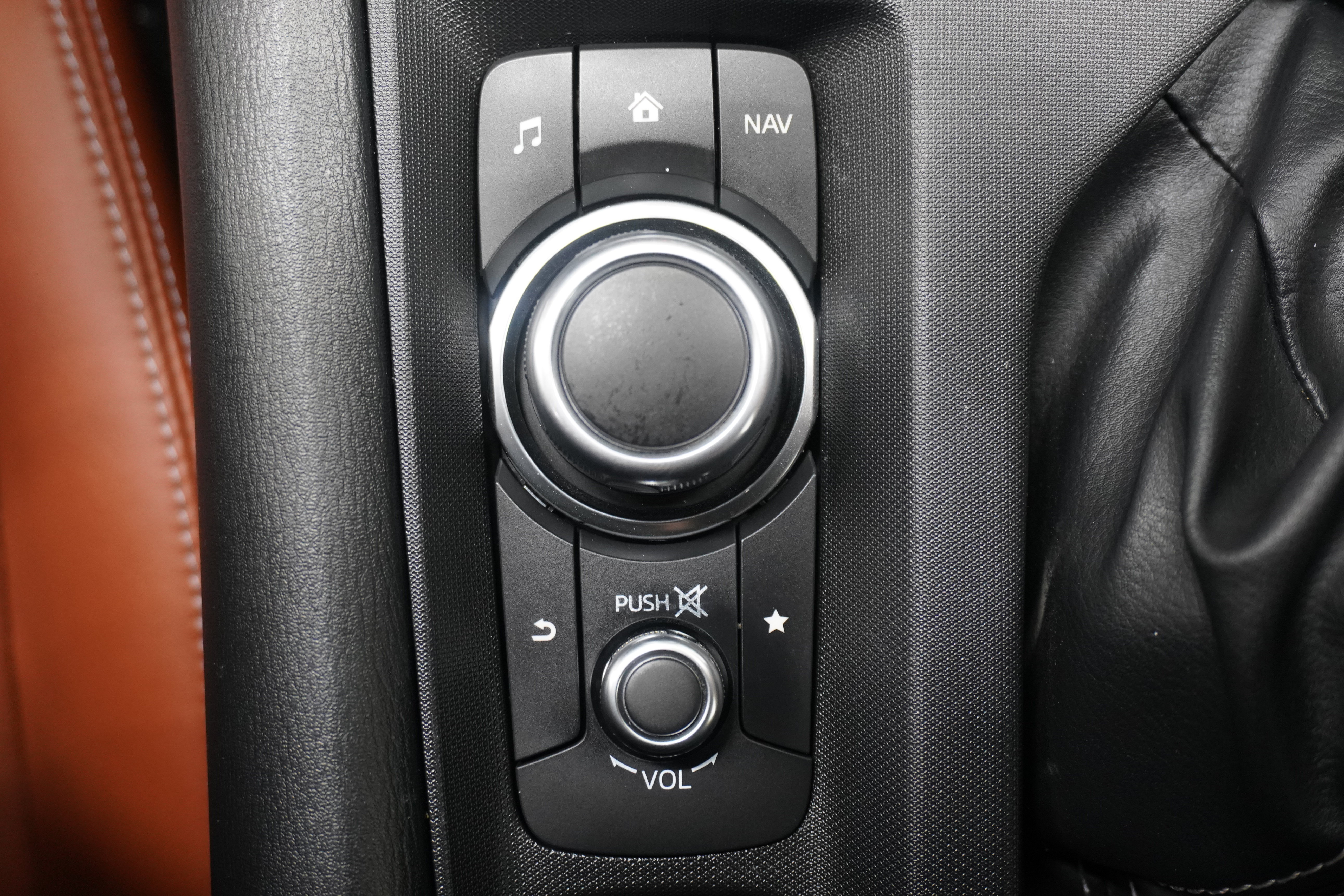 Used 2022 MAZDA MX-5 Miata Grand Touring RWD image 26