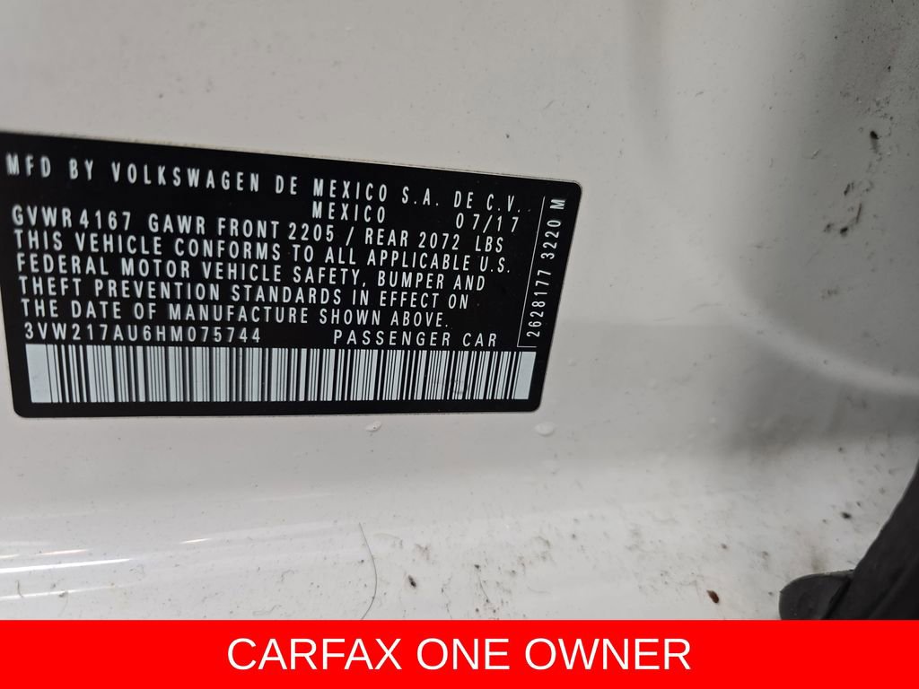 Used 2017 Volkswagen Golf Wolfsburg Edition image 36