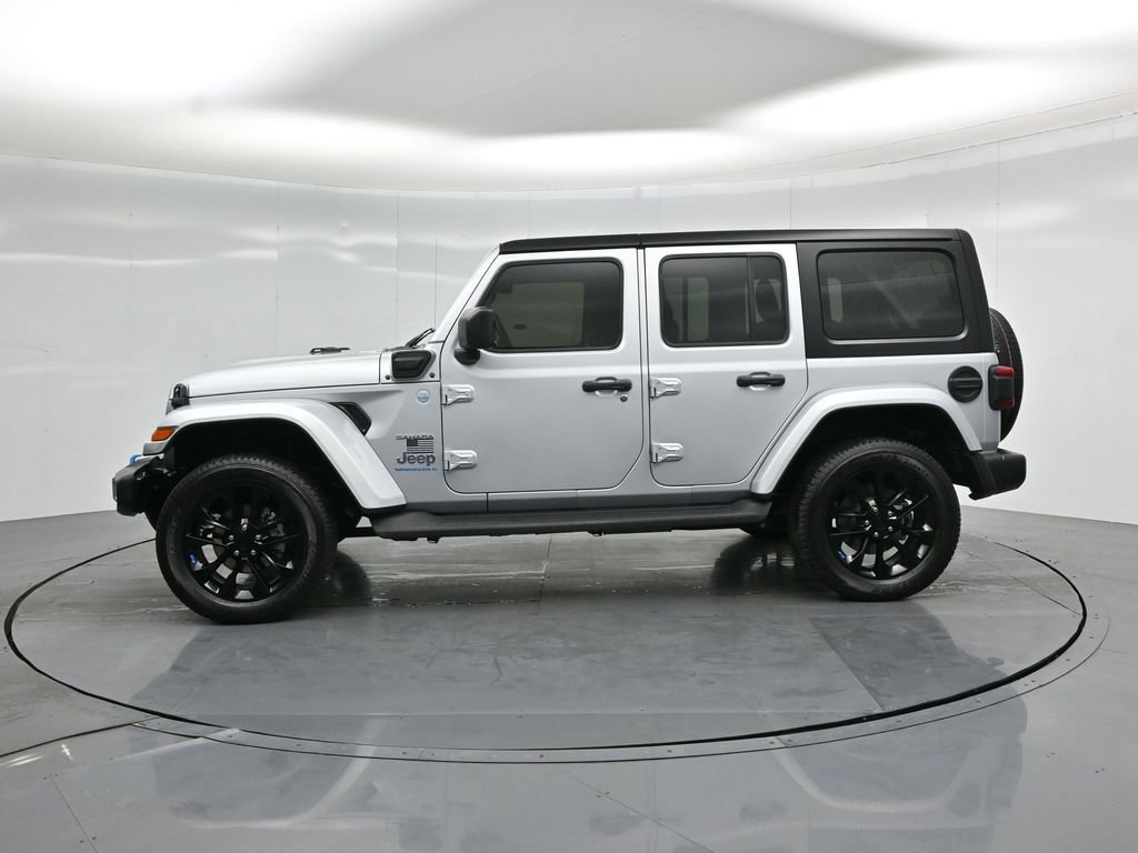 Used 2023 Jeep Wrangler Unlimited Sahara w/ Cold Weather Group image 28