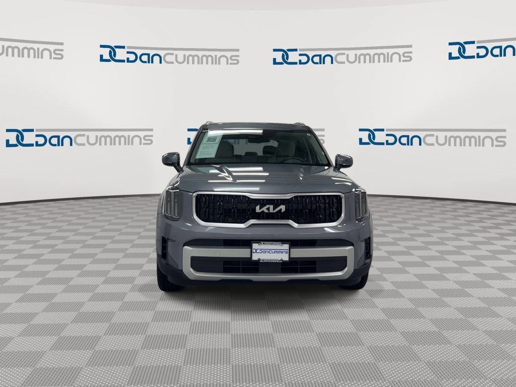 Used 2025 Kia Telluride EX AWD/4WD image 3