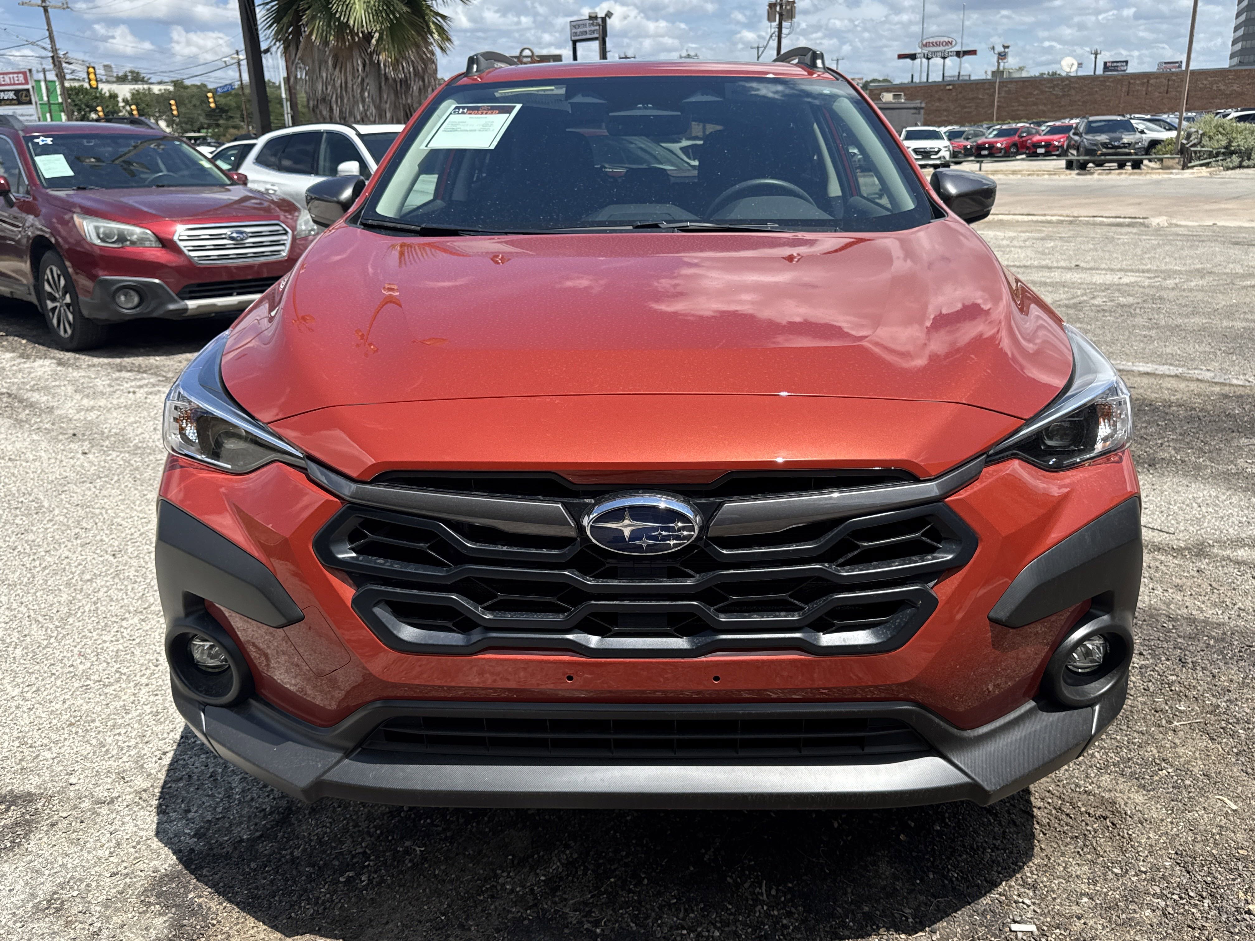 Used 2025 Subaru Crosstrek 2.0i Premium image 8