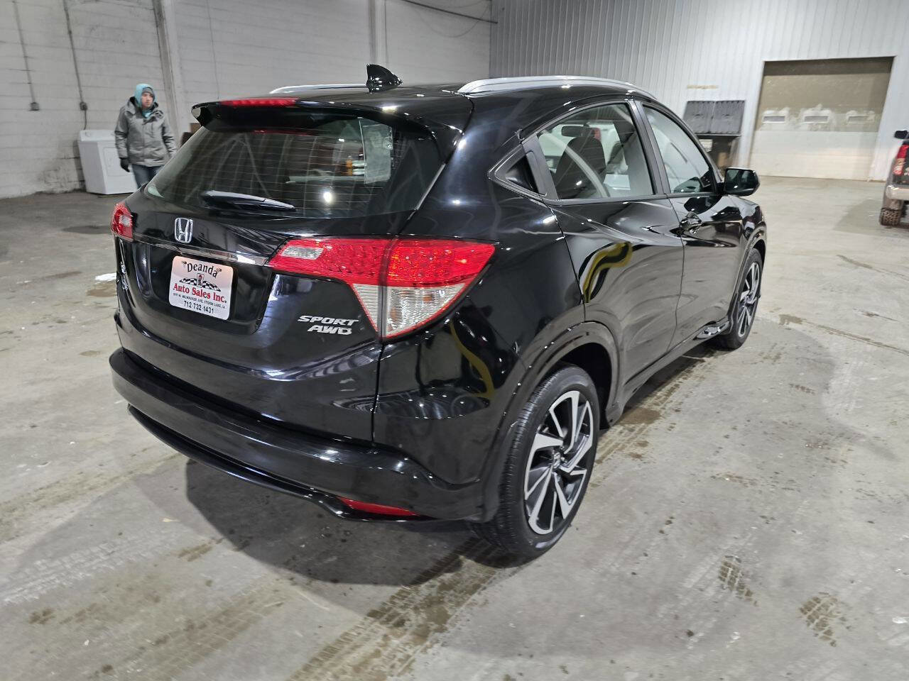 Used 2019 Honda HR-V Sport image 10