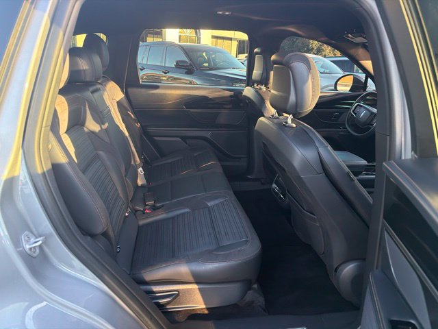 Used 2024 Lincoln Nautilus Reserve w/ Jet Appearance Package (87T) AWD/4WD image 7