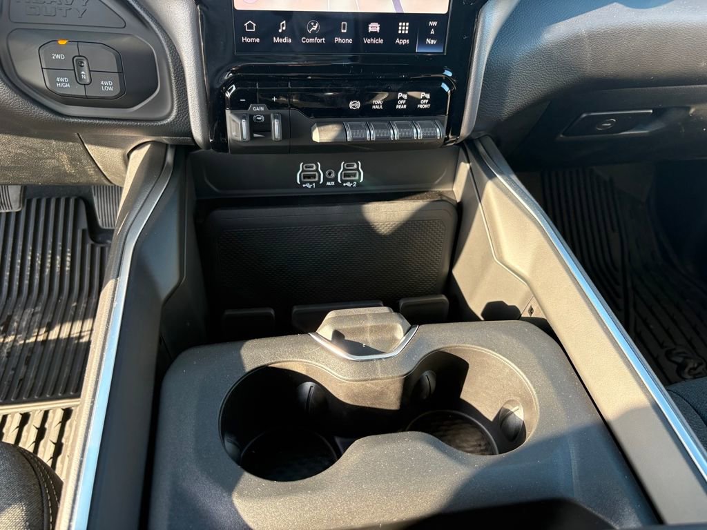 New 2026 RAM 3500 Big Horn AWD/4WD image 23