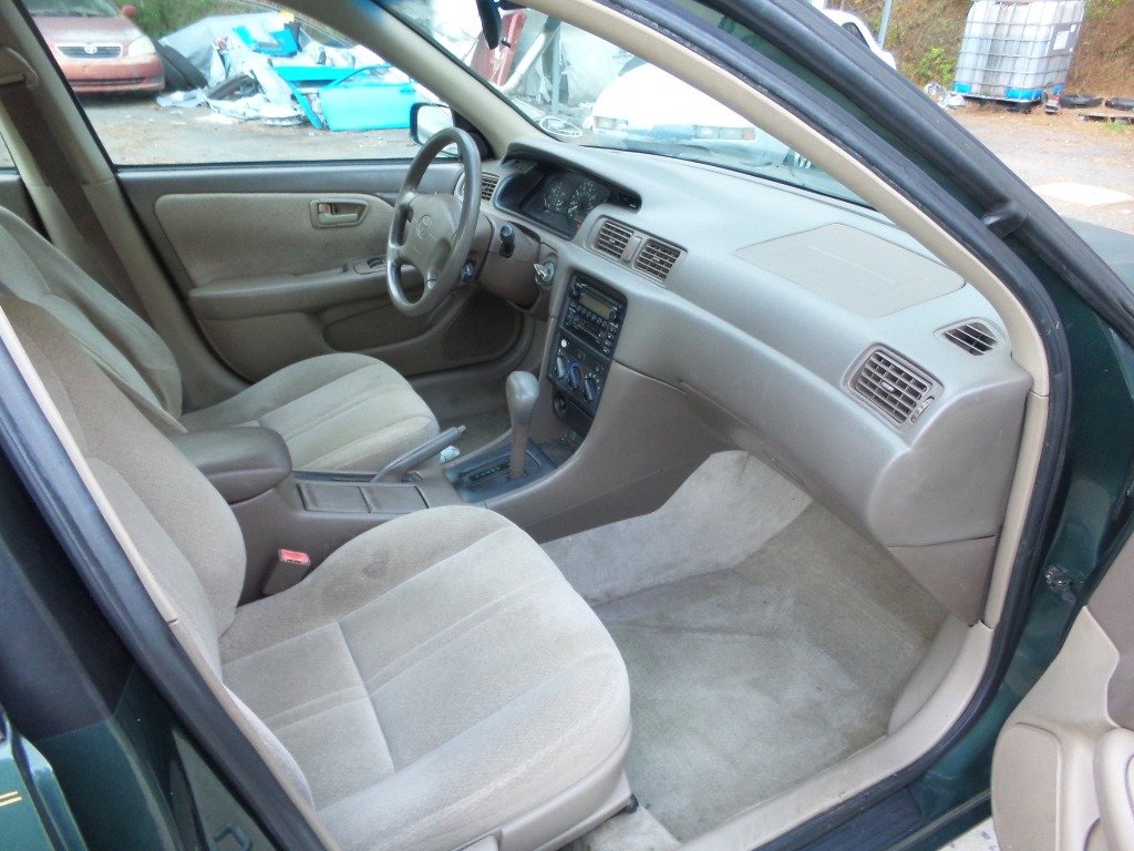 Used 2001 Toyota Camry CE FWD image 10