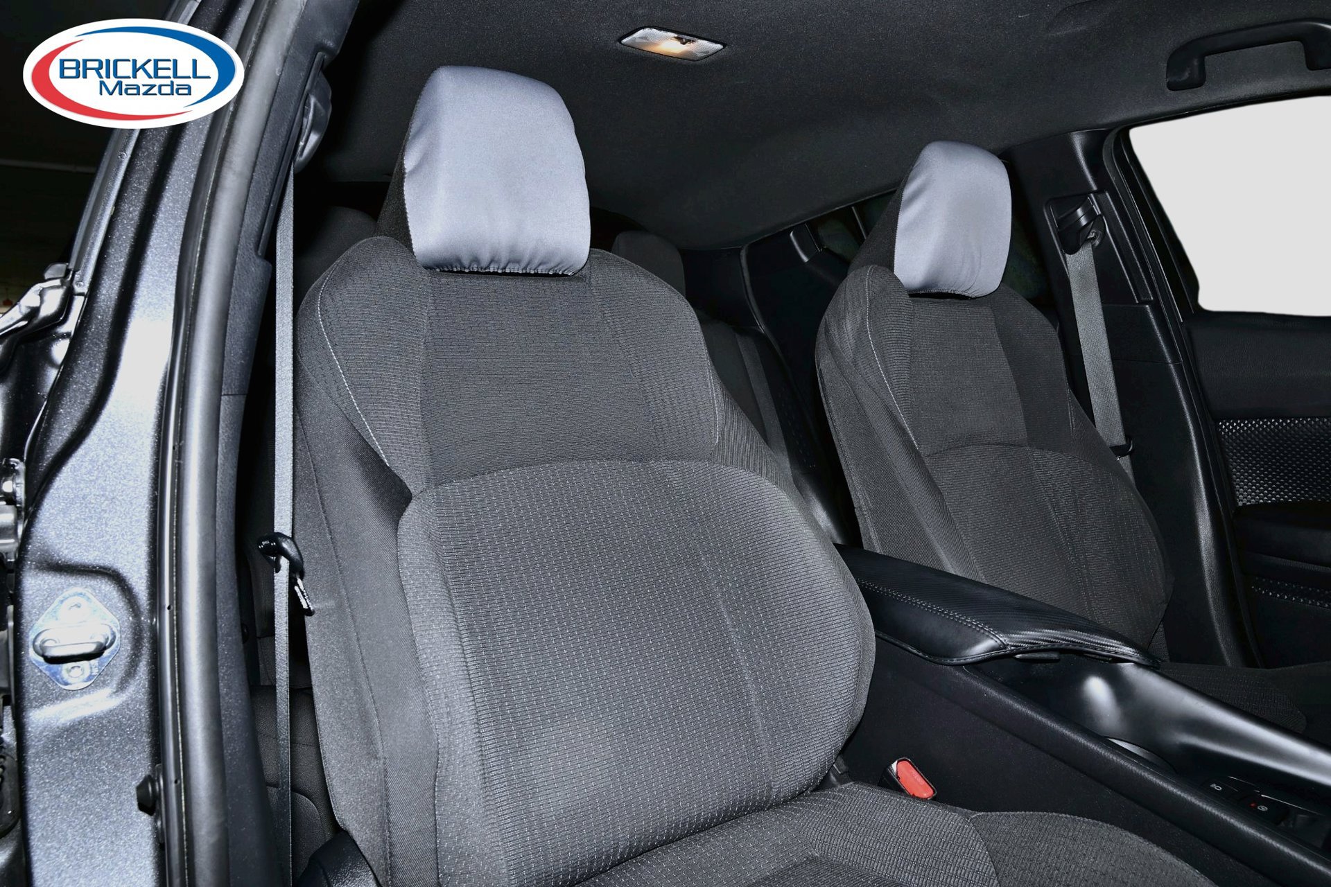 Used 2018 Toyota C-HR XLE FWD image 14