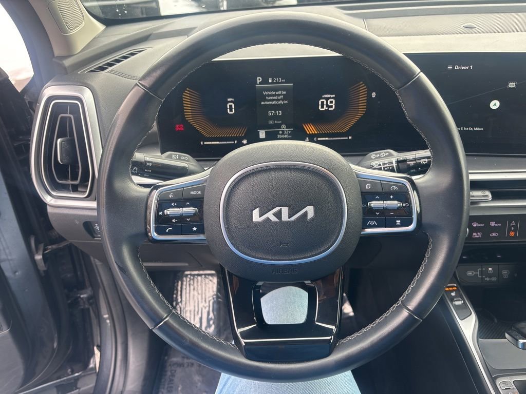 Used 2024 Kia Sorento S image 23