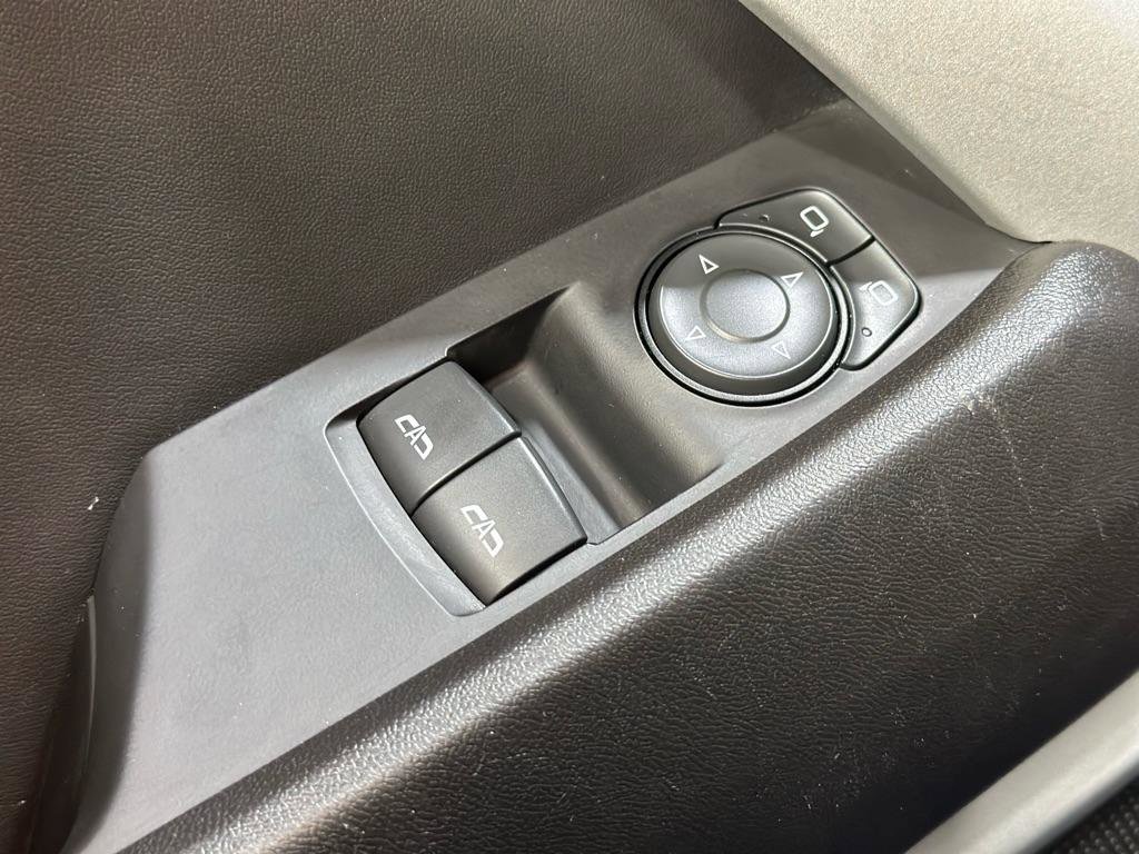 Used 2020 Chevrolet Camaro LS RWD image 31