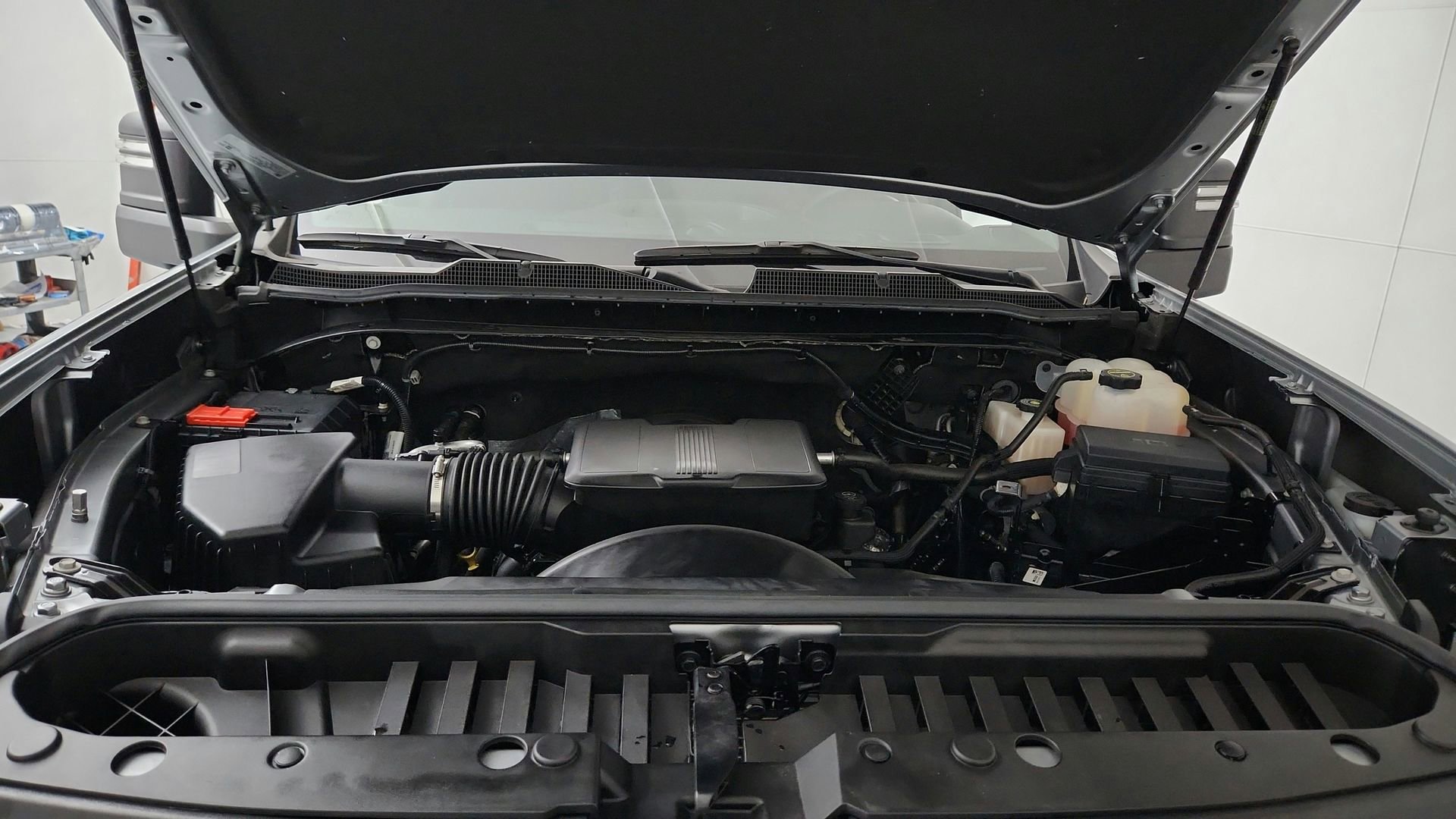 Used 2024 Chevrolet Silverado 2500 Custom w/ Snow Plow Prep/Camper Package image 25