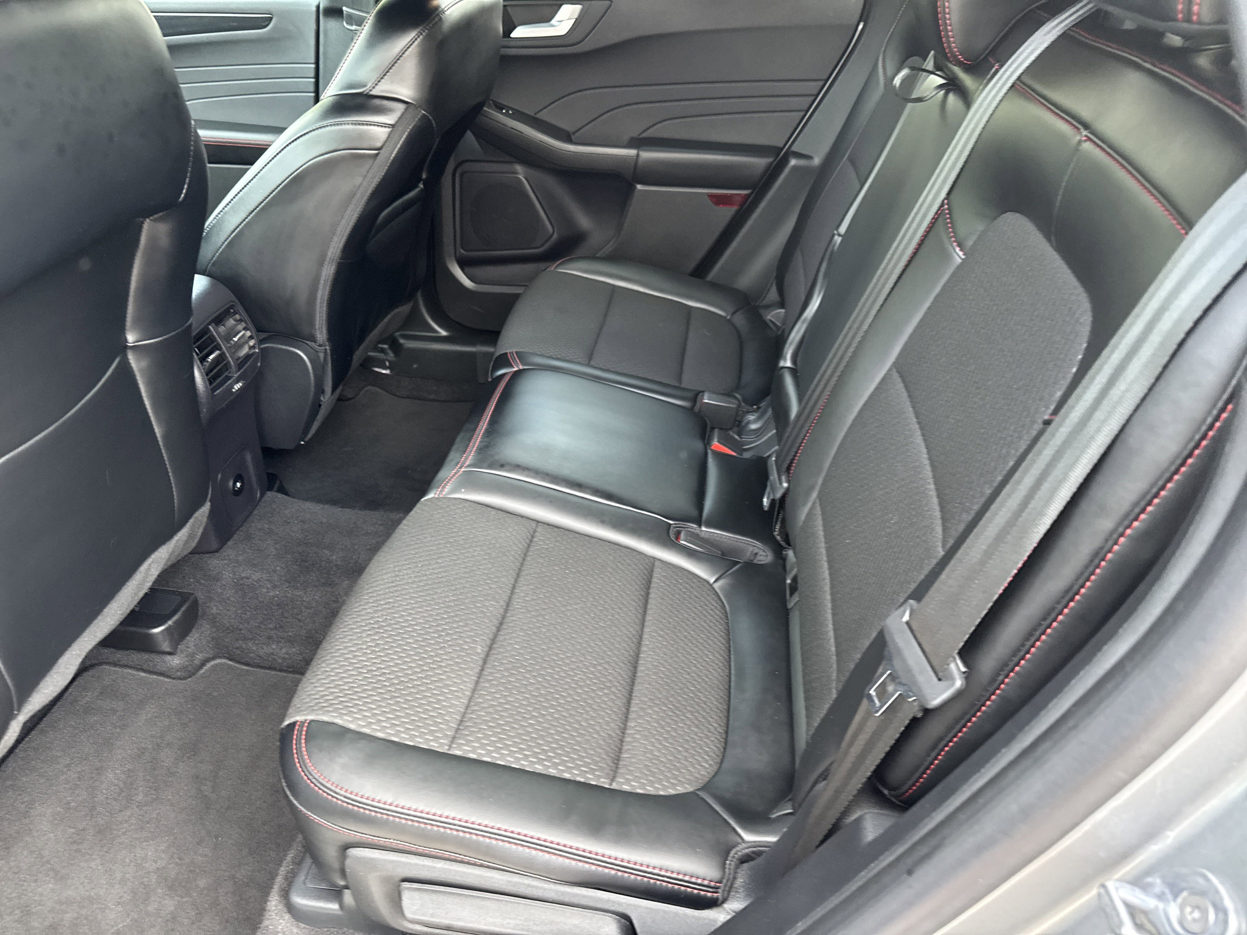 Certified 2024 Ford Escape ST-Line w/ Tech Pack #1 image 11