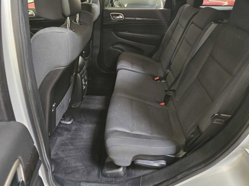 Used 2011 Jeep Grand Cherokee Laredo AWD/4WD image 8