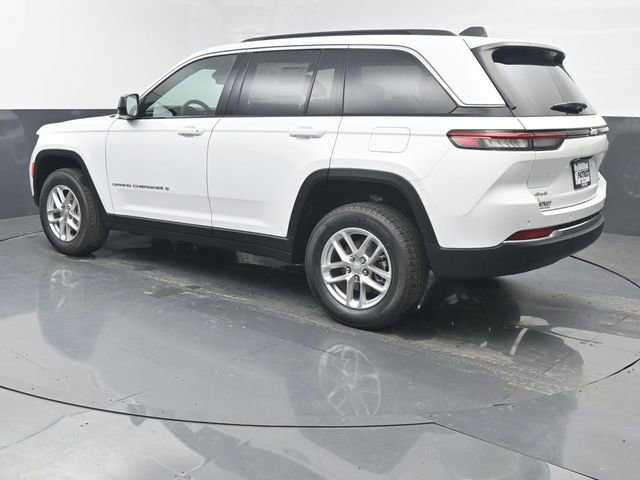 New 2026 Jeep Grand Cherokee Laredo AWD/4WD image 3