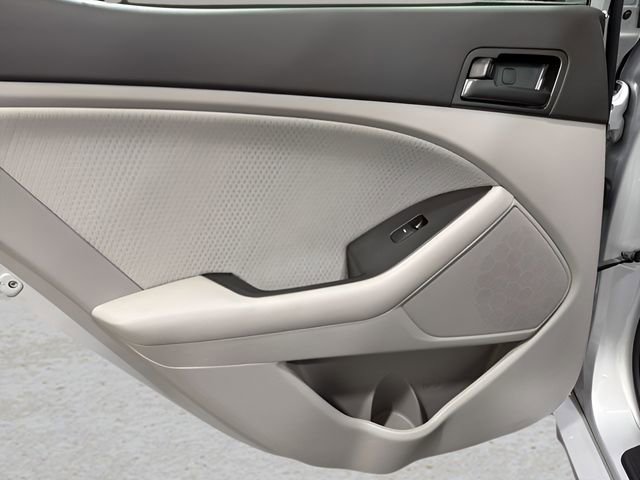 Used 2013 Kia Optima LX image 25