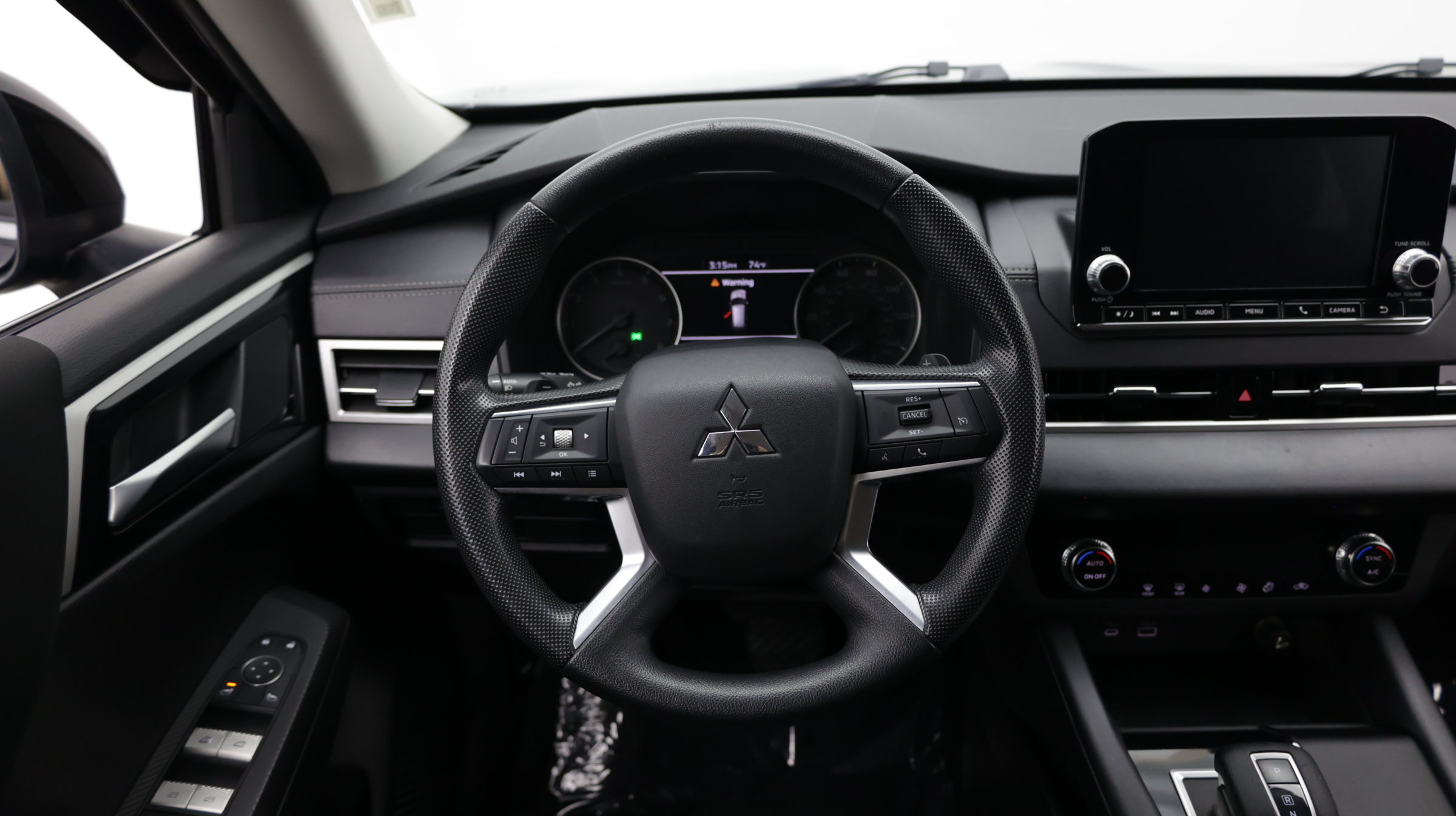 Used 2024 Mitsubishi Outlander ES FWD image 31