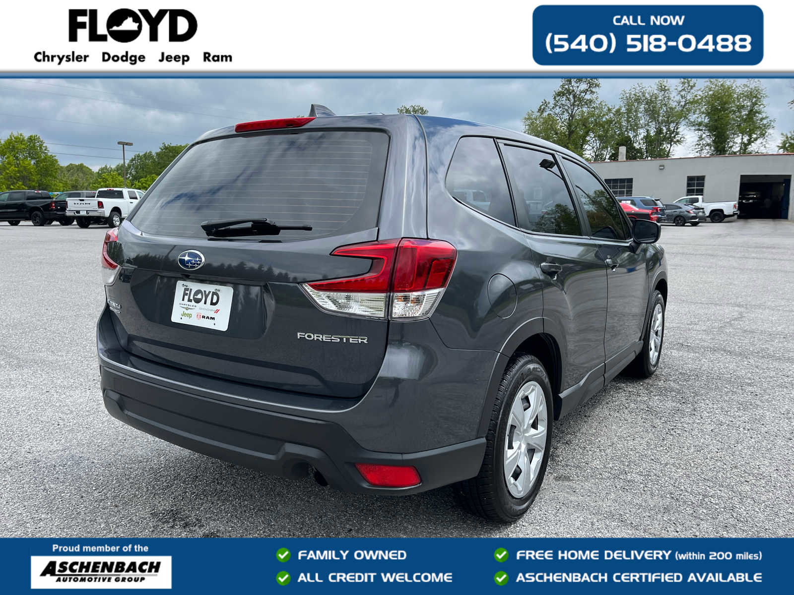 Used 2023 Subaru Forester AWD/4WD image 3