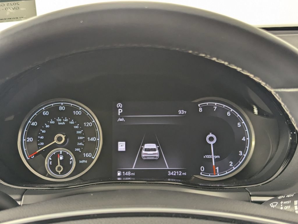 Used 2025 Genesis GV70 2.5T AWD/4WD image 18