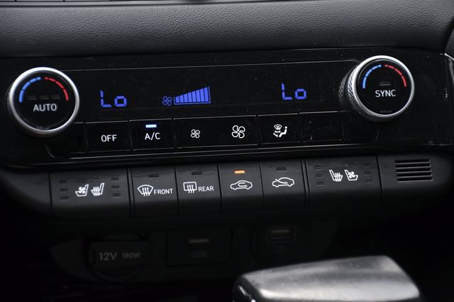 Used 2023 Hyundai Elantra Limited FWD image 14