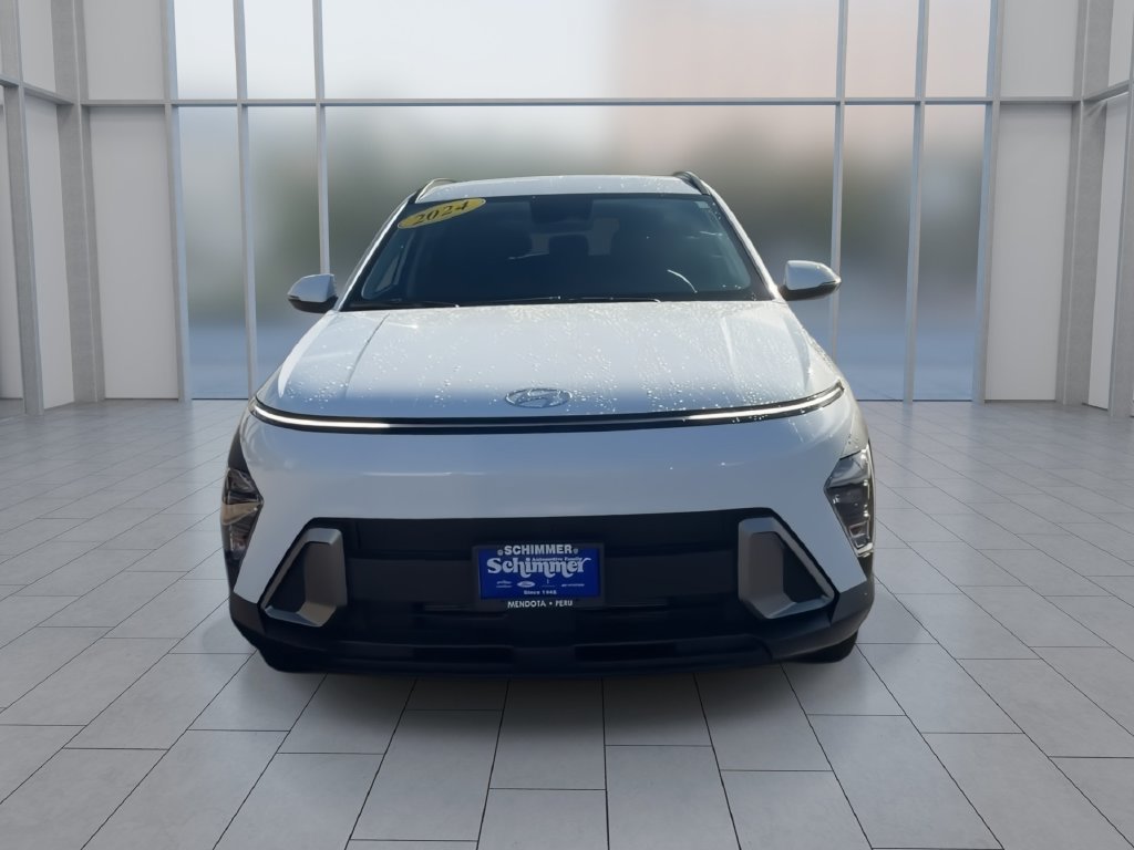 Used 2024 Hyundai Kona SEL AWD/4WD image 3