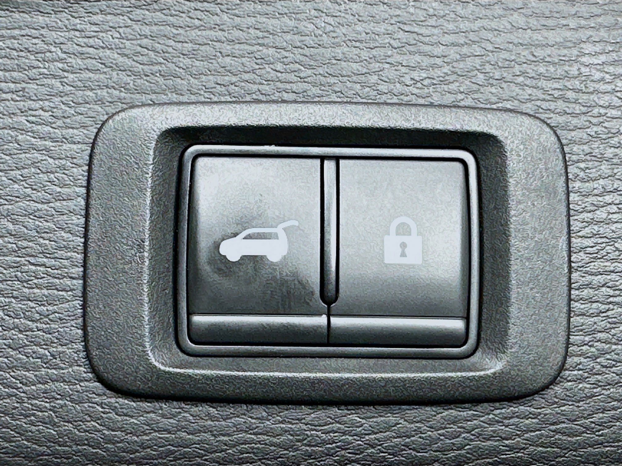 Used 2024 Mitsubishi Outlander SE image 32