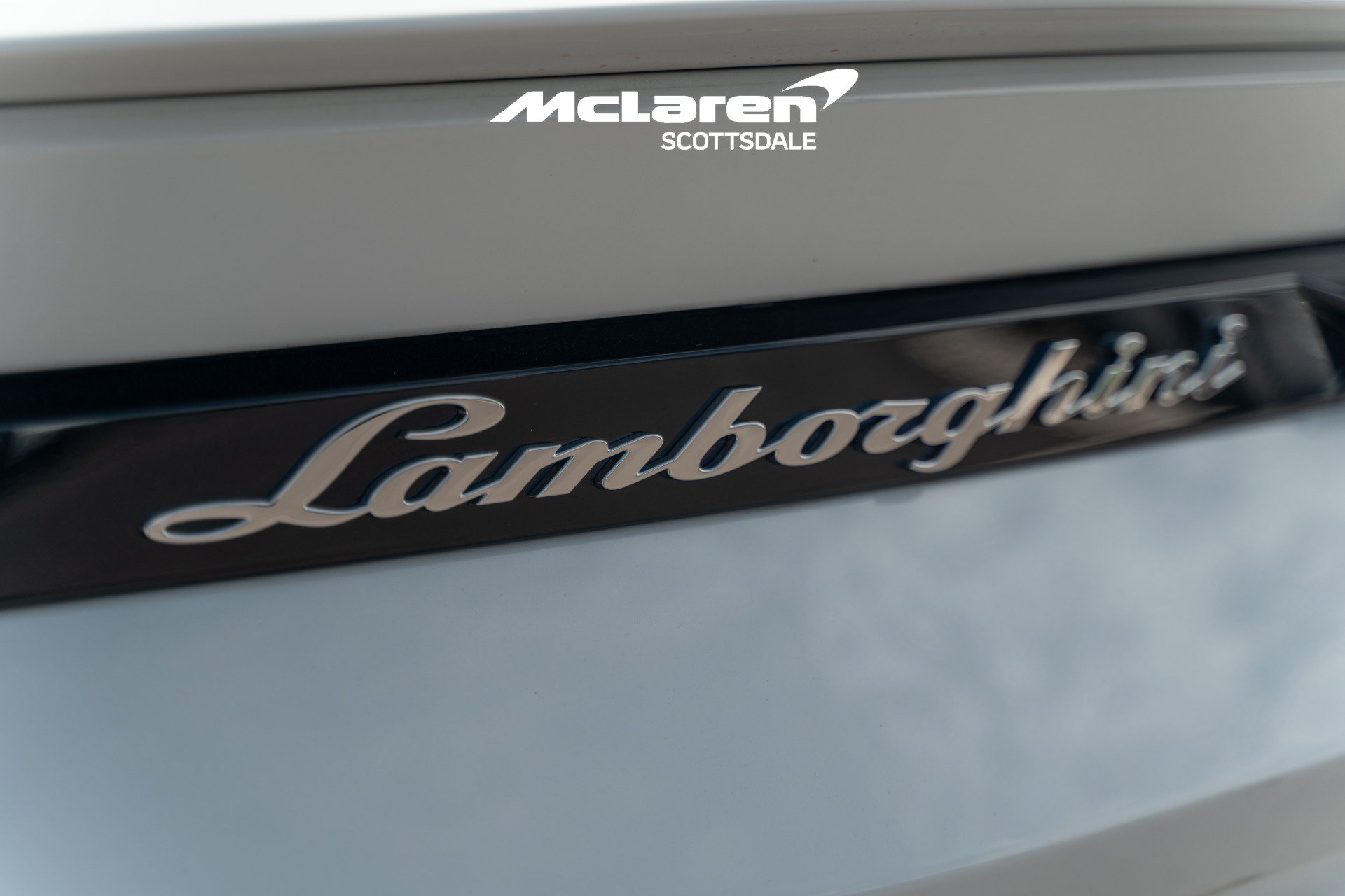 Used 2022 Lamborghini Urus AWD/4WD image 29