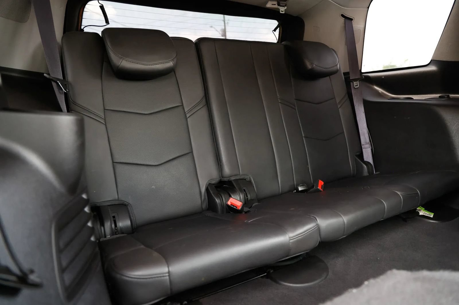 Used 2016 Cadillac Escalade 2WD image 24