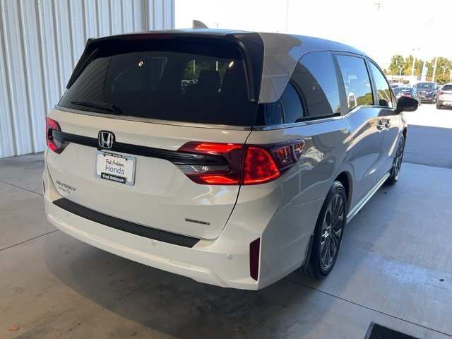 New 2026 Honda Odyssey Touring image 25
