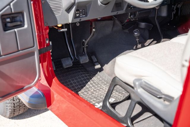 Used 1993 Jeep Wrangler S image 22