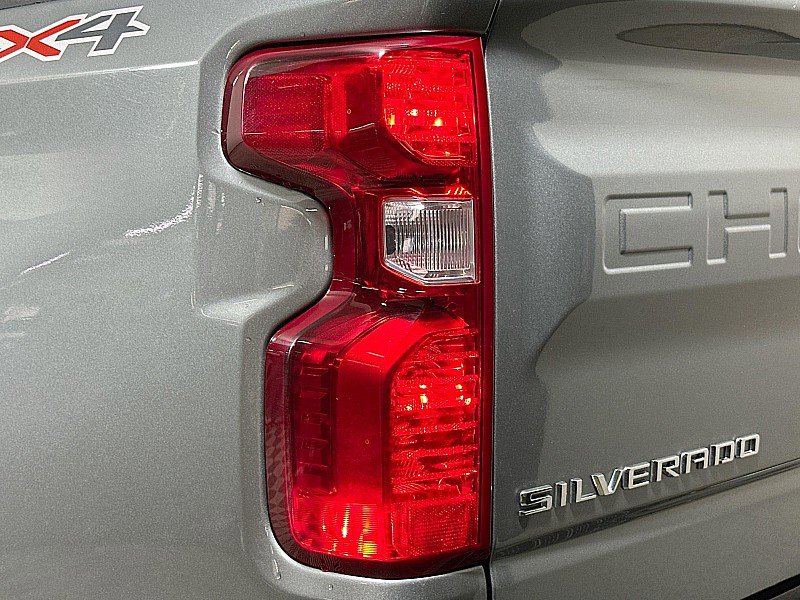 Used 2025 Chevrolet Silverado 1500 LT image 30