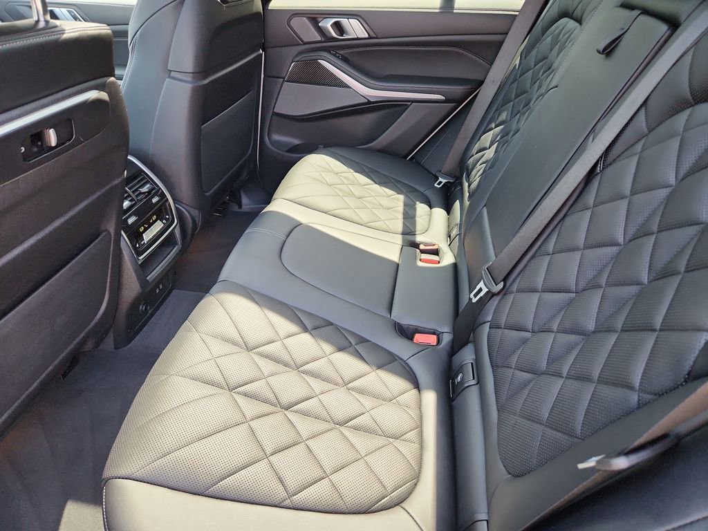 Used 2024 BMW X5 M60i image 5
