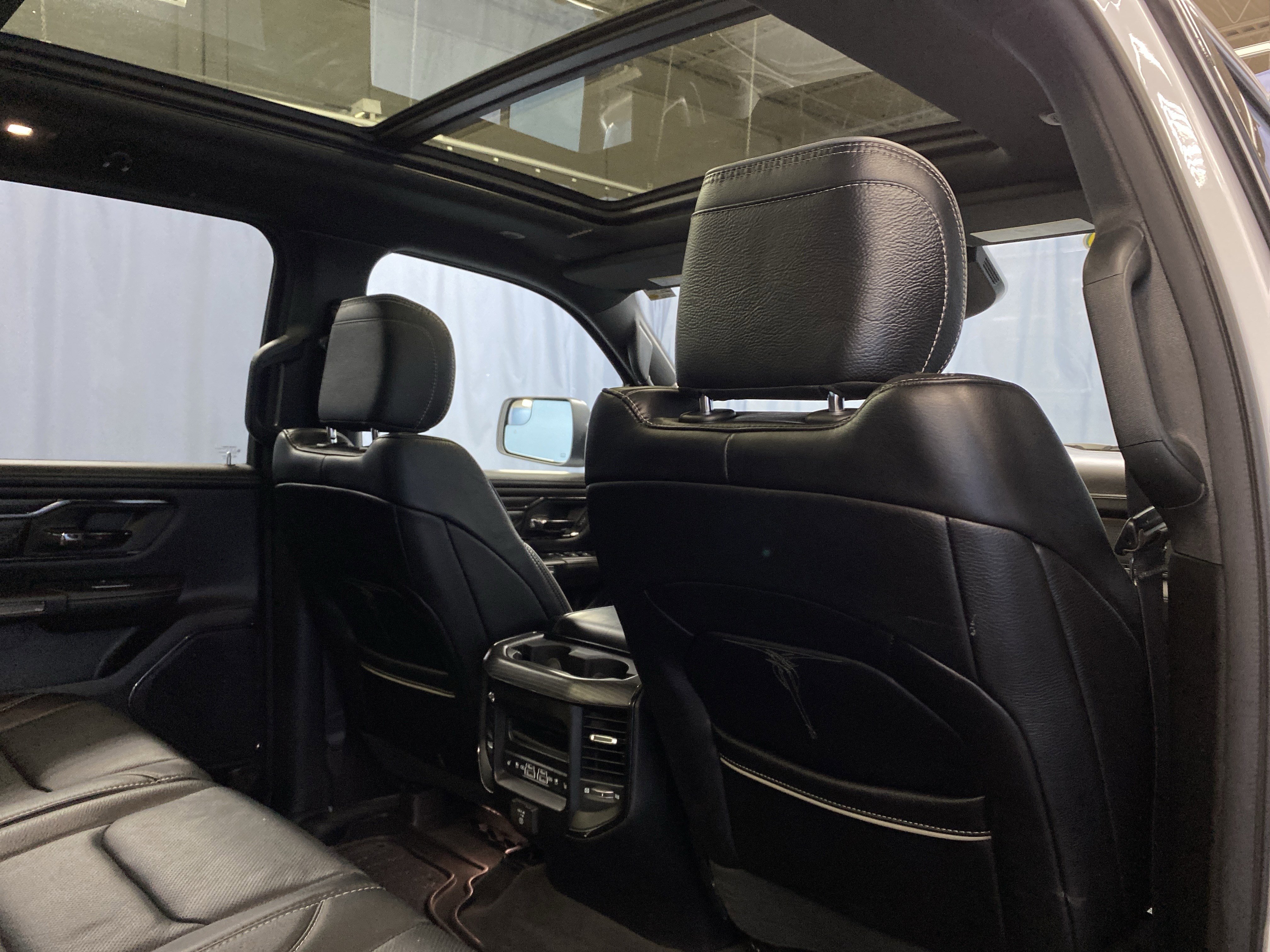 Certified 2023 RAM 1500 Limited w/ Body Color Bumper Group image 40