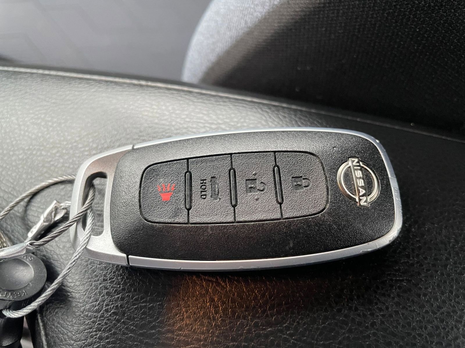 Used 2025 Nissan Versa SV image 18