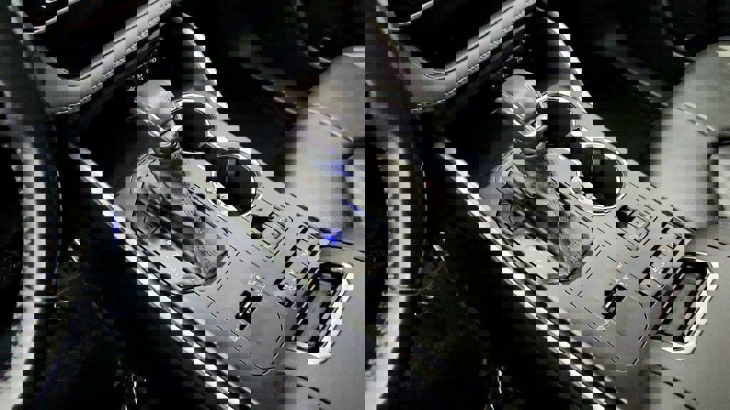 Used 2021 Toyota Highlander XLE image 17