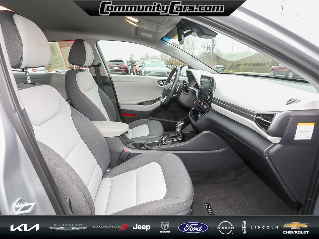 Used 2020 Hyundai Ioniq SEL image 20