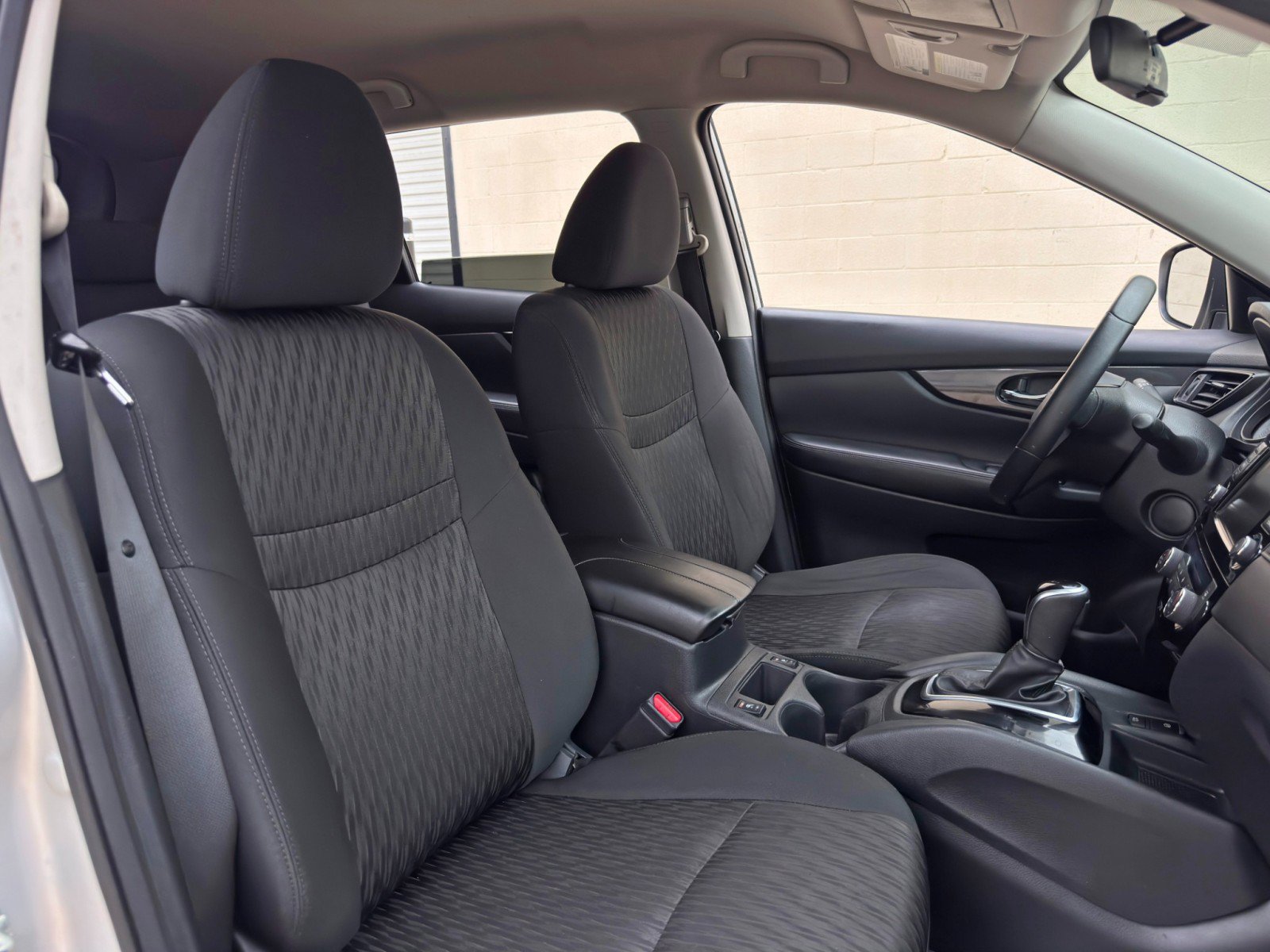 Used 2019 Nissan Rogue SV w/ Premium Package AWD/4WD image 36