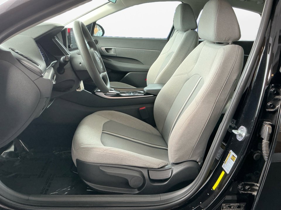 Used 2021 Hyundai Sonata SE w/ Cargo Package FWD image 11