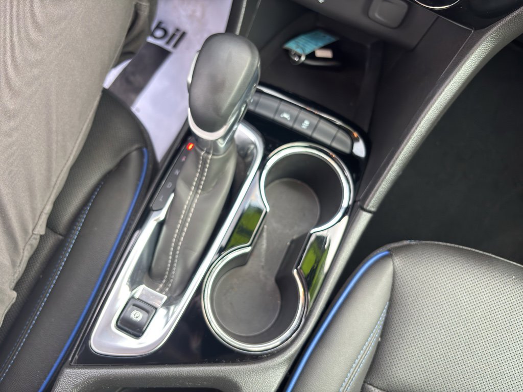 Used 2025 Buick Encore GX Sport Touring w/ Comfort Package image 12