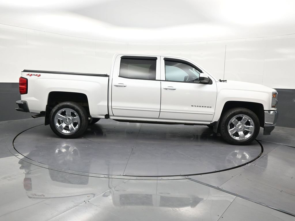 Used 2018 Chevrolet Silverado 1500 LT w/ LT Eassist Package AWD/4WD image 7