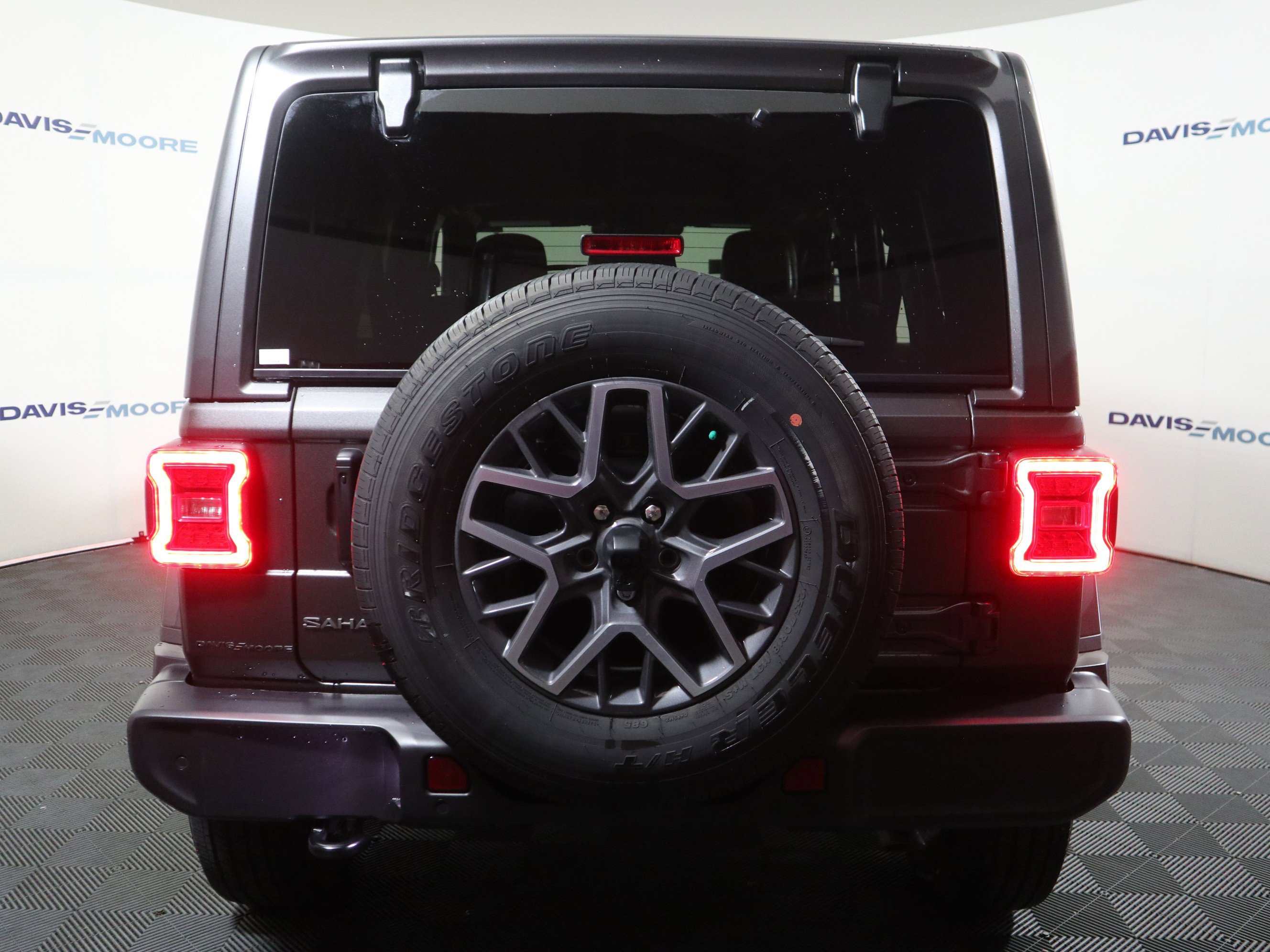 Certified 2025 Jeep Wrangler Unlimited Sahara AWD/4WD image 7