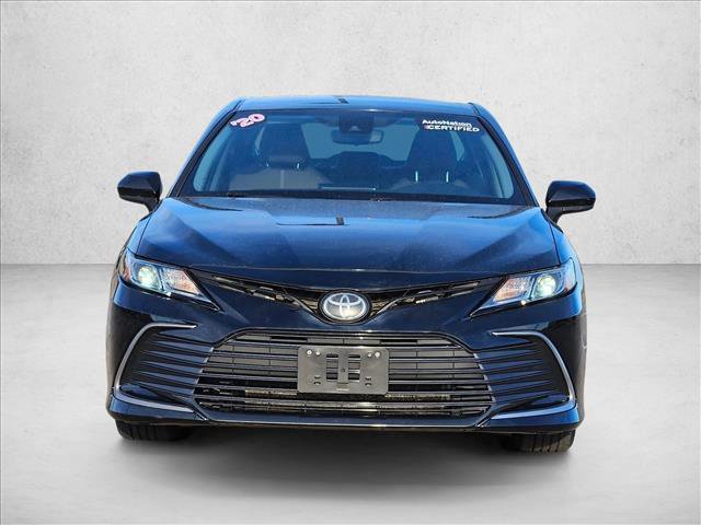 Used 2022 Toyota Camry LE image 2
