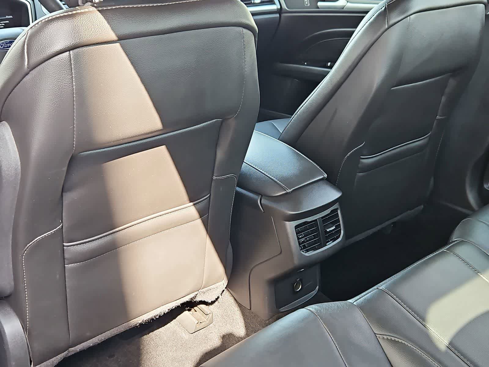 Used 2014 Ford Fusion Titanium AWD/4WD image 18