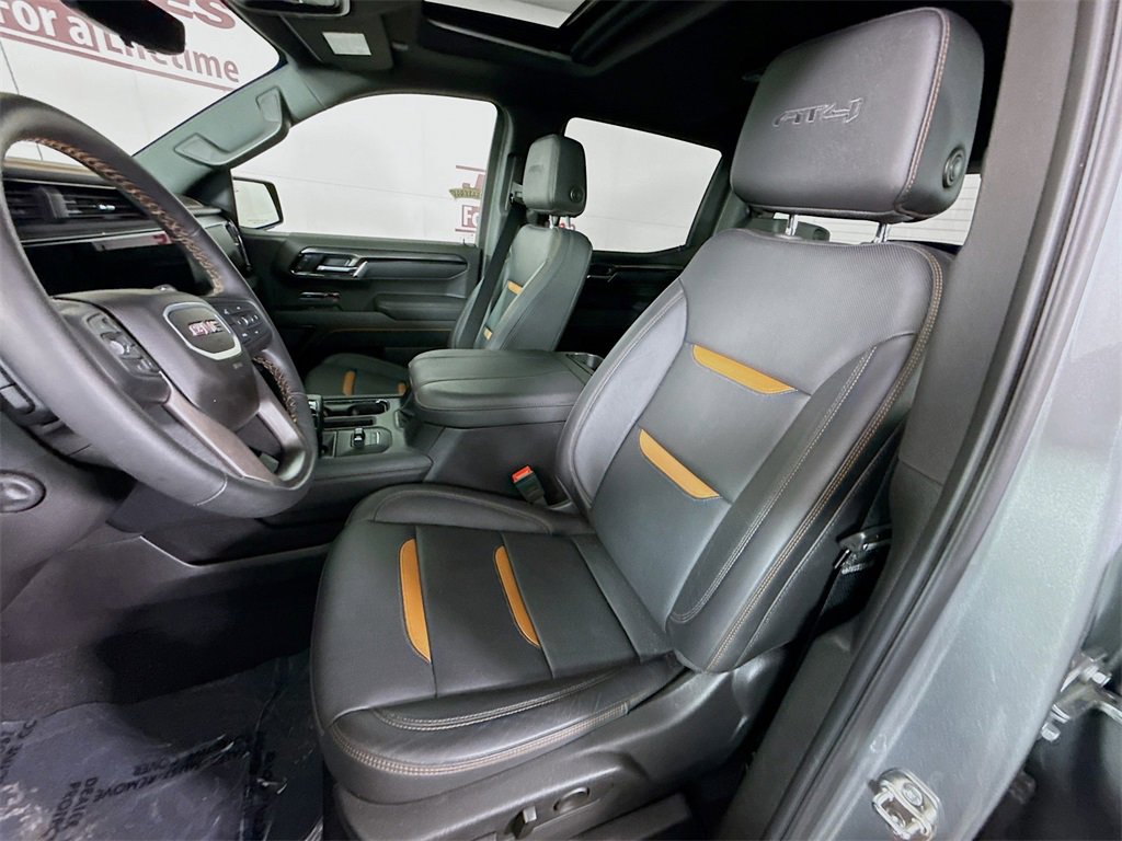 Used 2025 GMC Sierra 1500 AT4 w/ Technology Package image 27