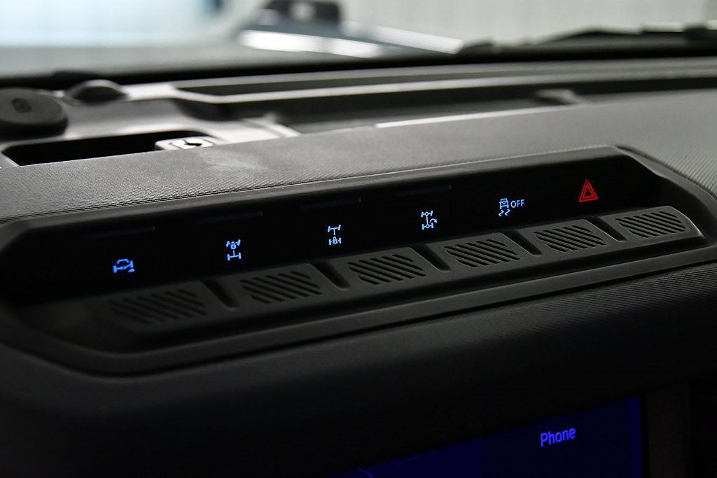 Used 2025 Ford Bronco Badlands image 26