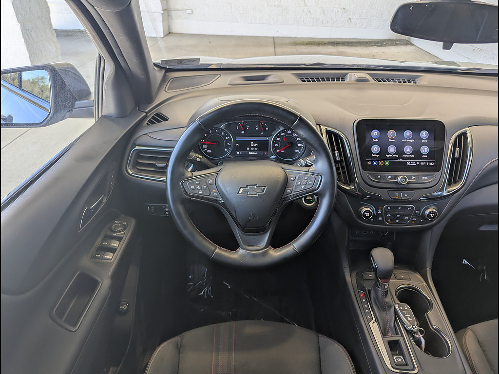 Used 2023 Chevrolet Equinox RS AWD/4WD image 3