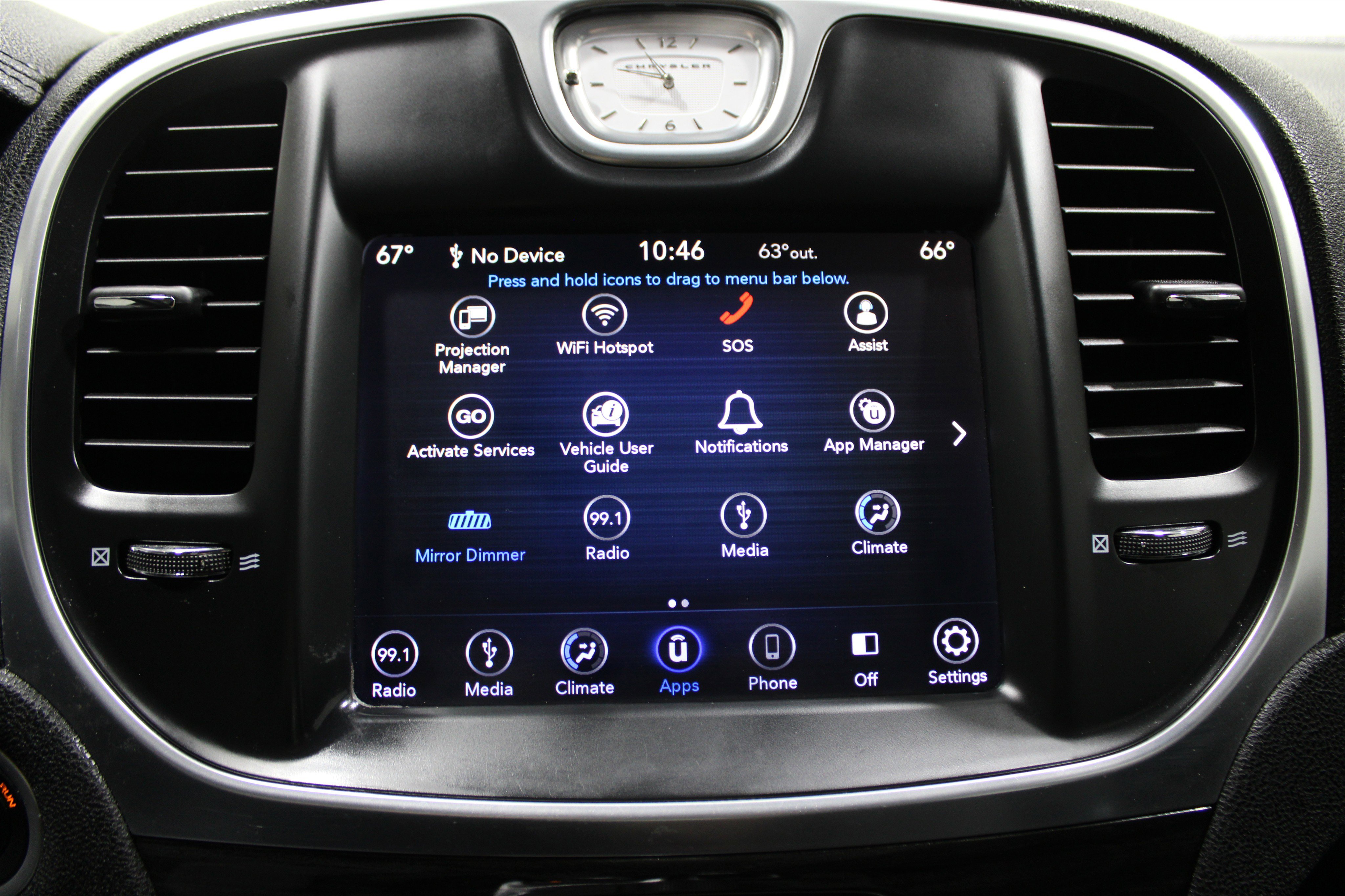 Used 2018 Chrysler 300 Touring w/ Sport Appearance Package image 17