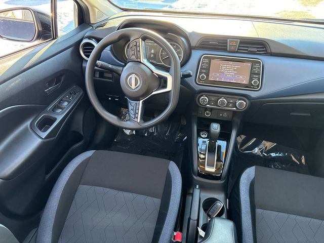 Used 2025 Nissan Versa SV image 16