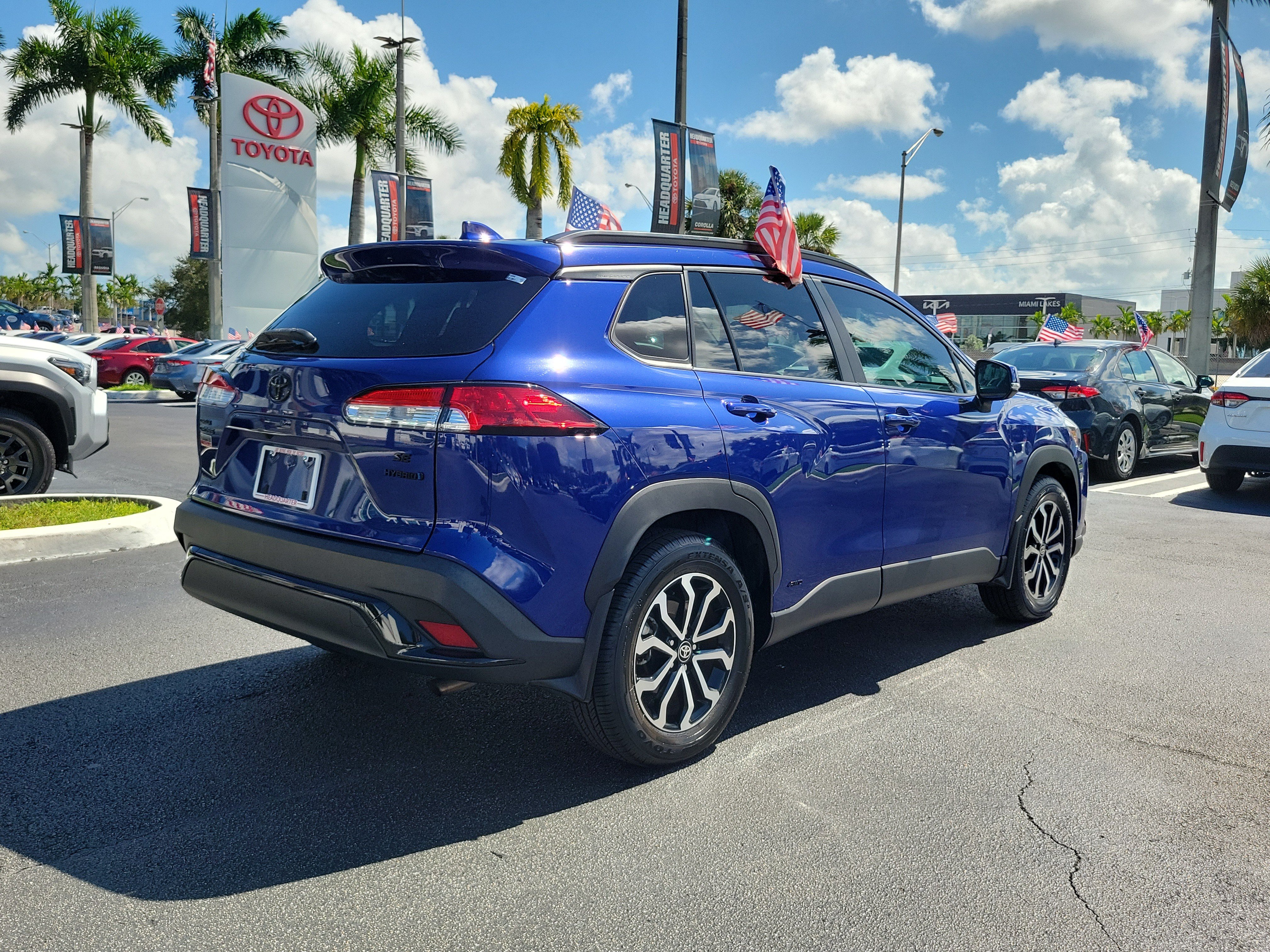 Used 2023 Toyota Corolla Cross AWD Hybrid image 12