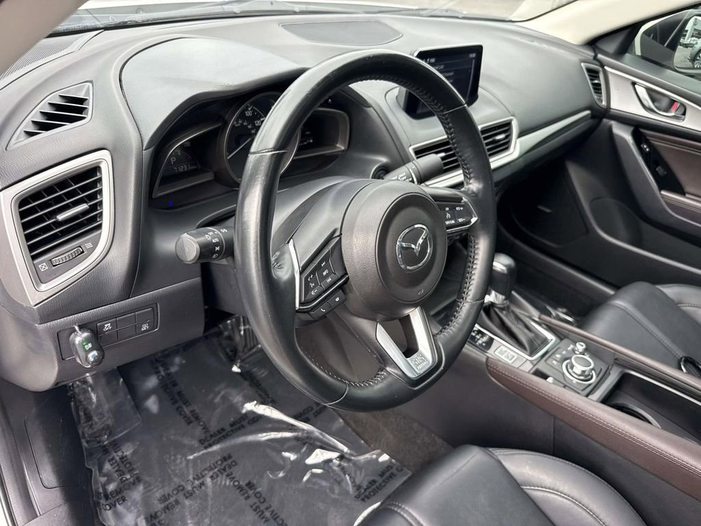 Used 2018 MAZDA MAZDA3 Touring image 27