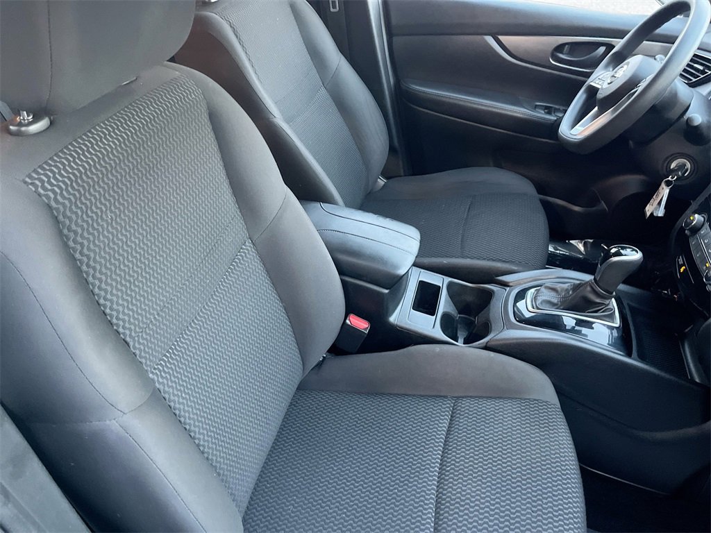 Certified 2021 Nissan Rogue Sport S image 29